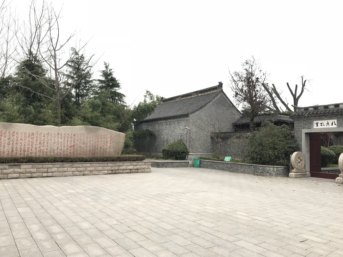 区人民政府为纪念枚乘及其子枚皋,在原码头古镇建设了枚乘故里景区